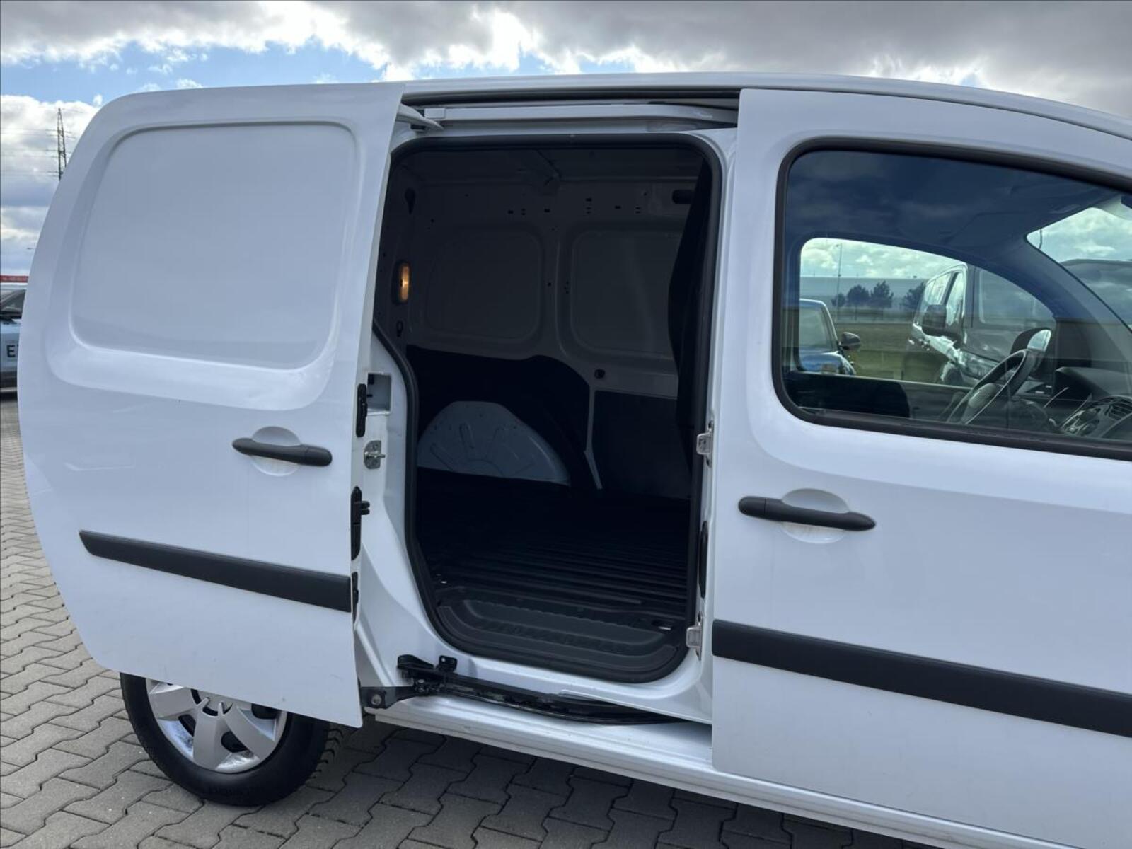Renault Kangoo 13