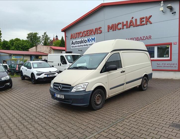Mercedes-Benz Vito 1