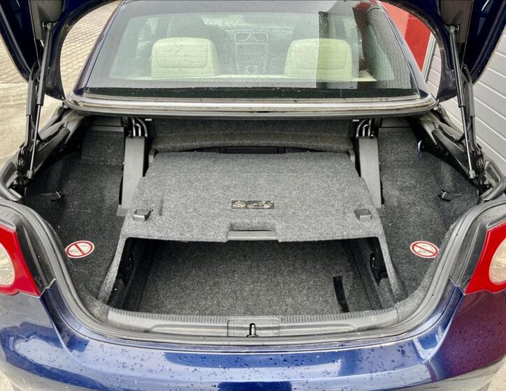 Volkswagen EOS 7