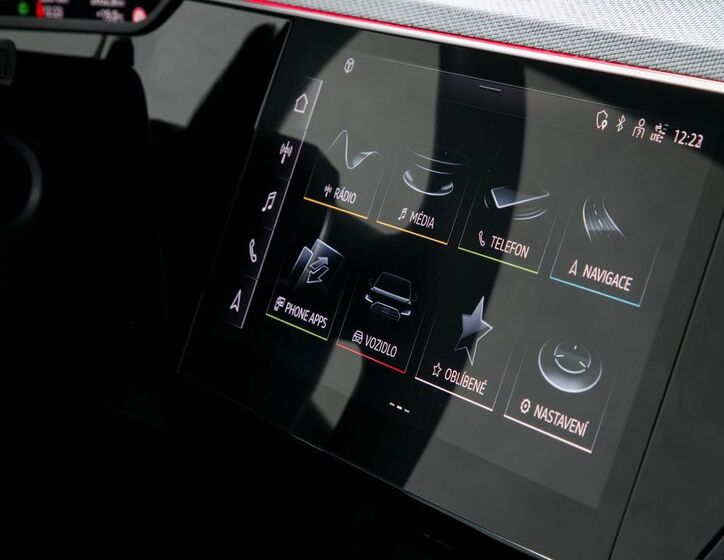 Audi e-tron 32