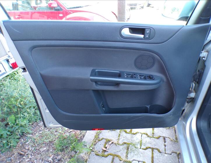 Volkswagen Golf Plus 17