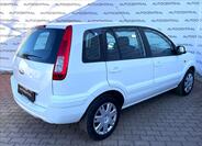 Ford Fusion 4