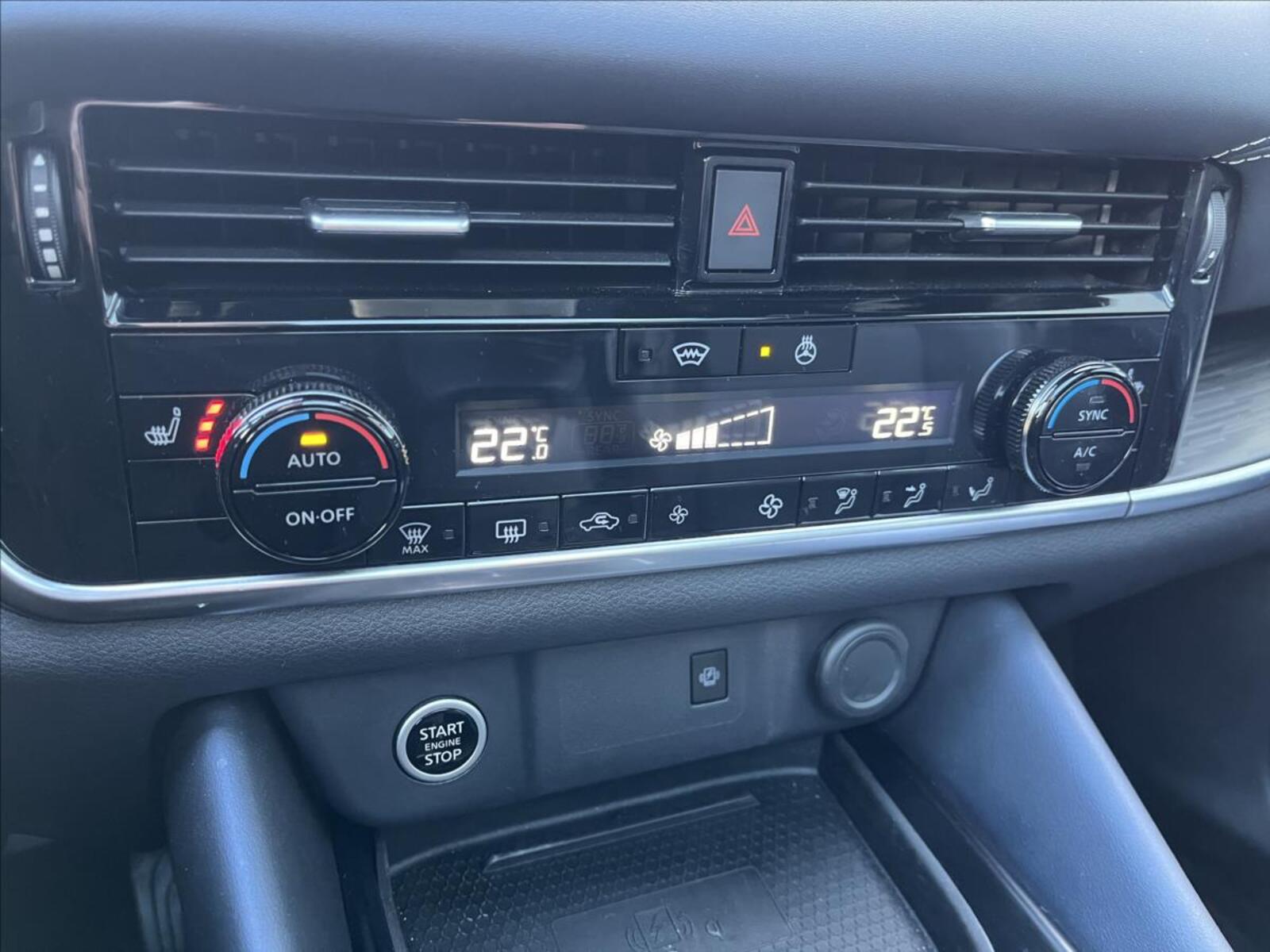 Nissan Qashqai 10