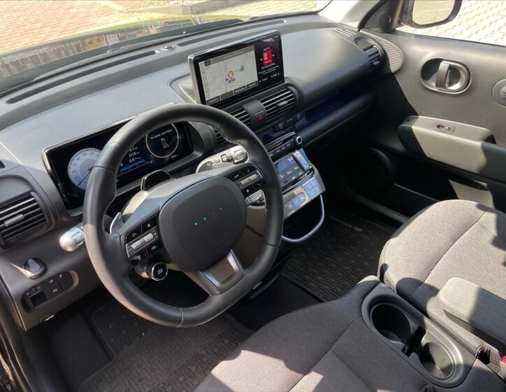 Hyundai Inster 10