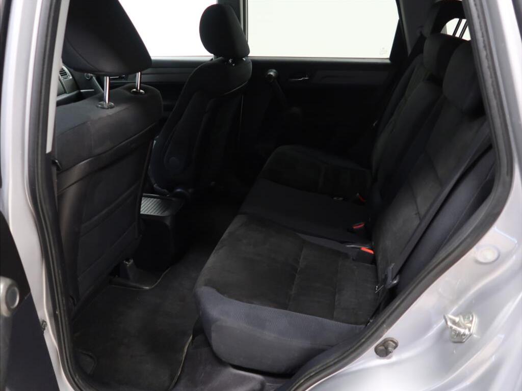 Honda CR-V 8
