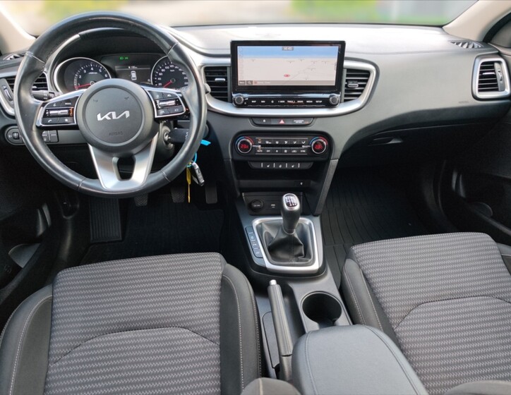 KIA Ceed 8