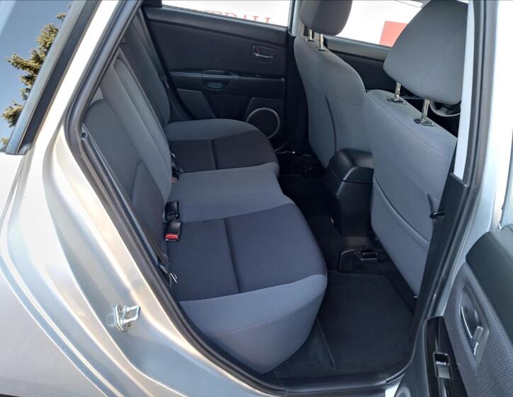 Mazda 3 14