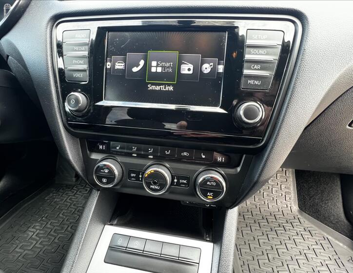 Škoda Octavia 24