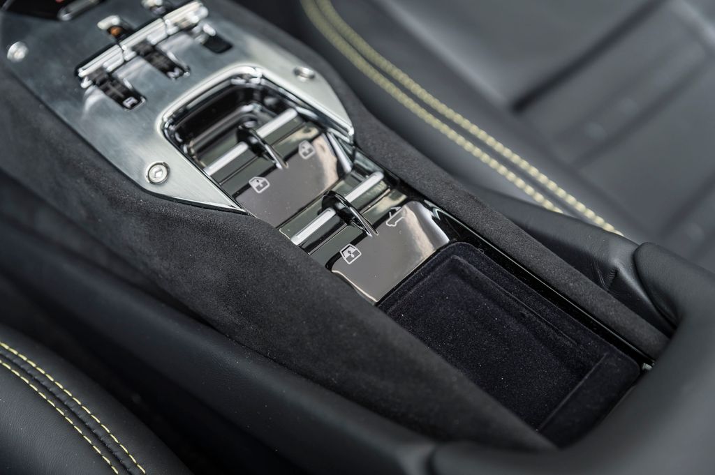 Ferrari 296 GTS