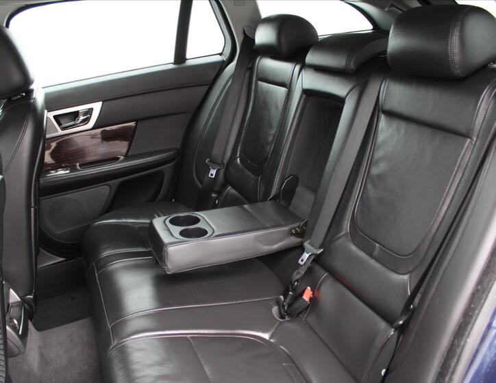 Jaguar XF 11
