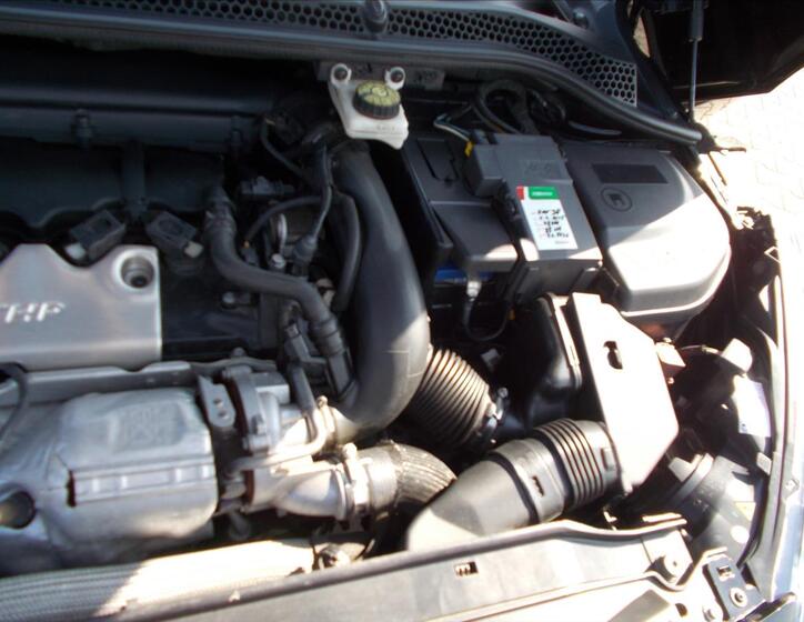 Peugeot RCZ 25