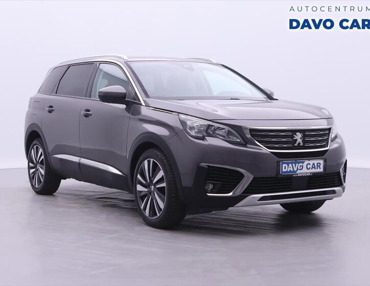 Peugeot 5008 1