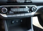 Hyundai i30 20