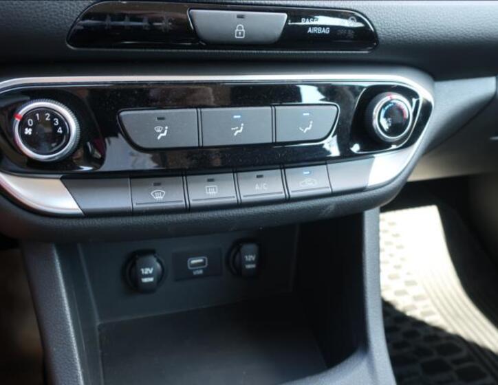 Hyundai i30 20