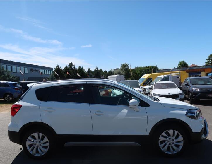 Suzuki SX4 S-Cross 5