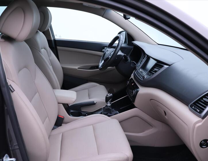 Hyundai Tucson 14