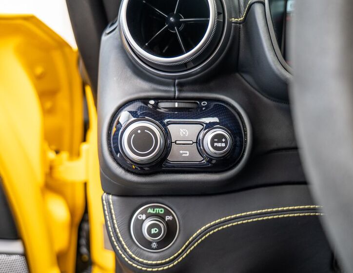 Ferrari Portofino 17