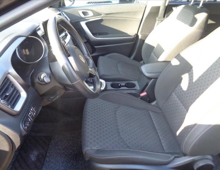 KIA Ceed 9