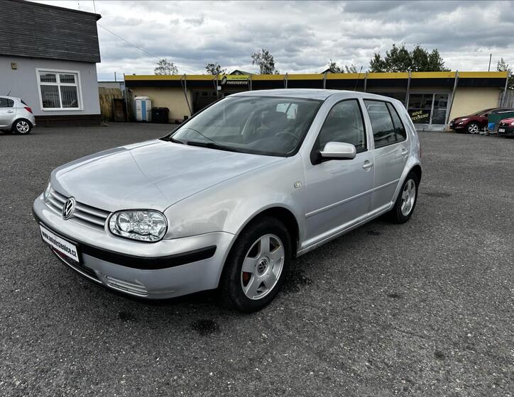 Volkswagen Golf 1
