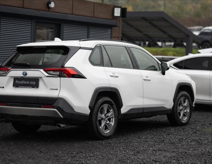 Toyota RAV4 2