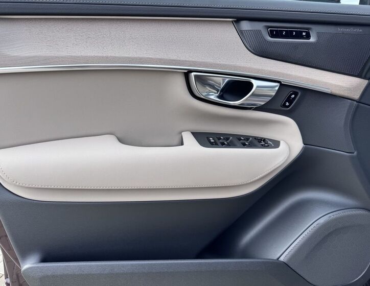 Volvo XC90 18