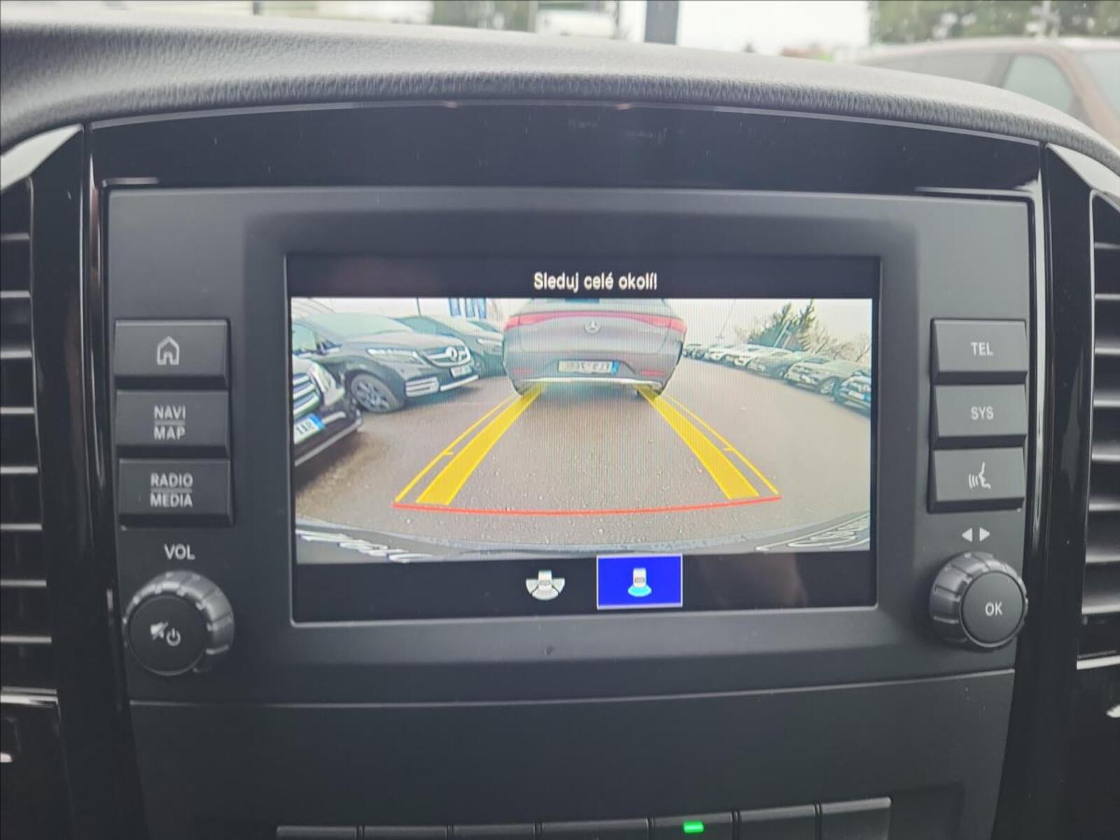 Mercedes-Benz Vito 21