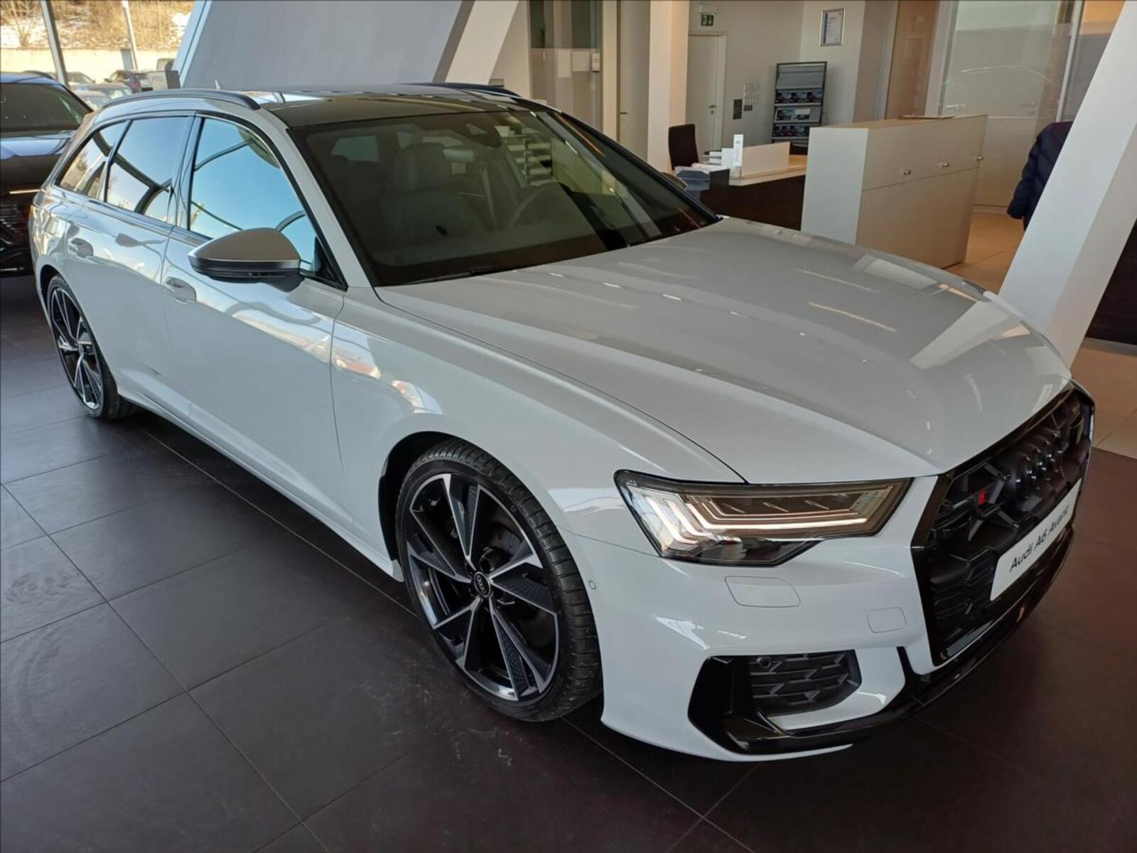 Audi S6 3