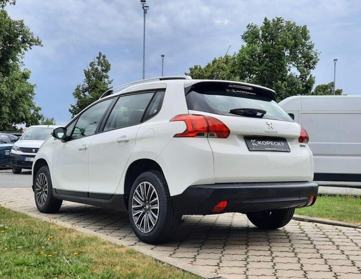 Peugeot 2008 11