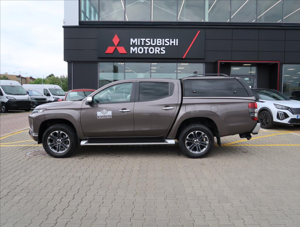 Mitsubishi L200
