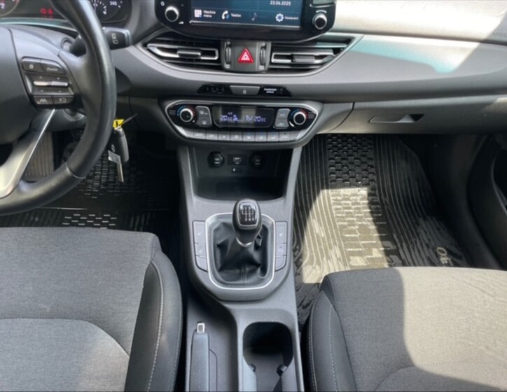 Hyundai i30 10