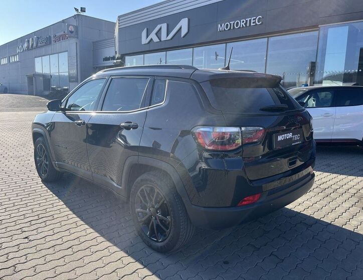 Jeep Compass 4