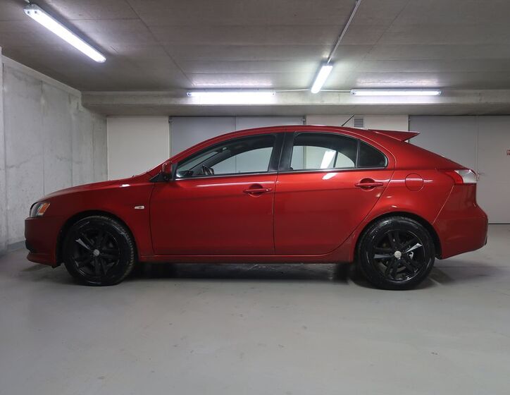 Mitsubishi Lancer 8