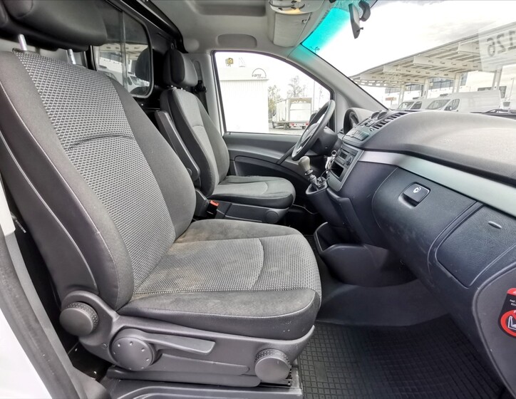Mercedes-Benz Vito 7