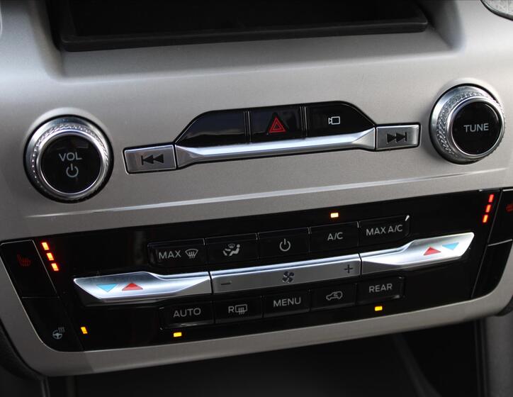 Ford Explorer 21