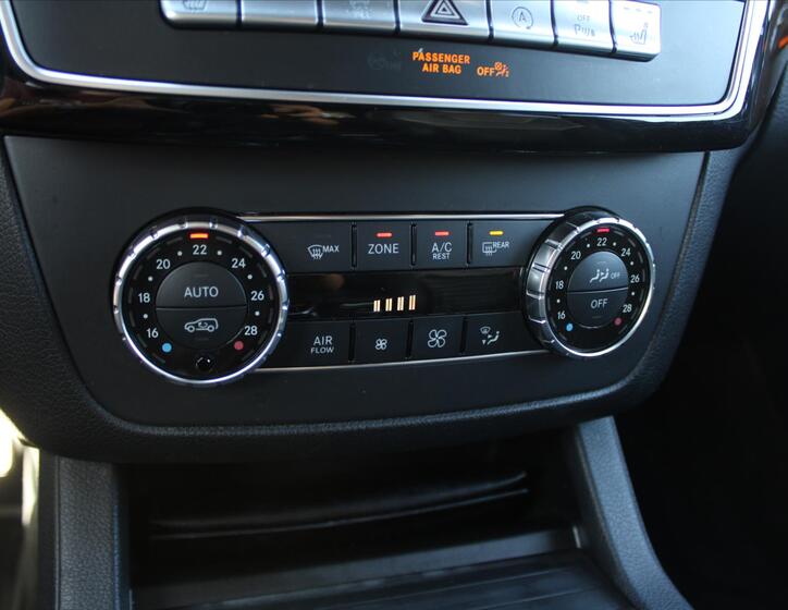 Mercedes-Benz GLS 28