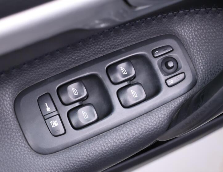 Volvo XC70 16