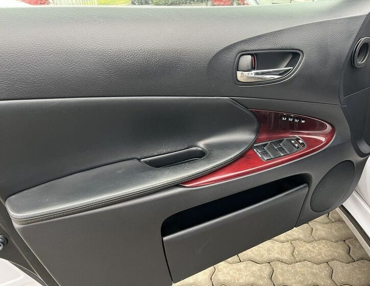 Lexus GS 460 8