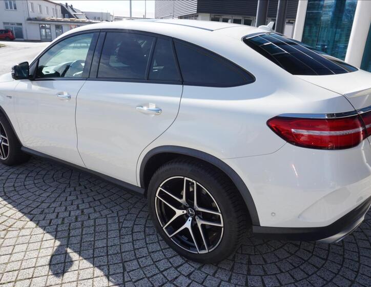 Mercedes-Benz GLE 4