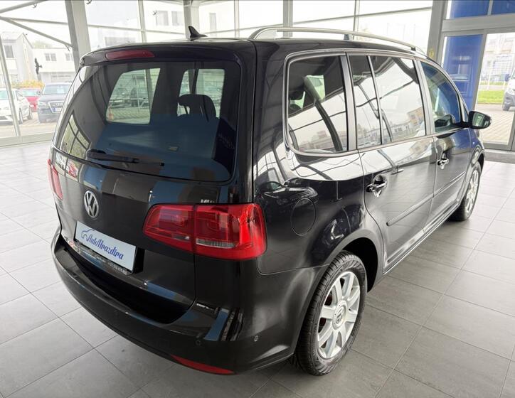 Volkswagen Touran 6