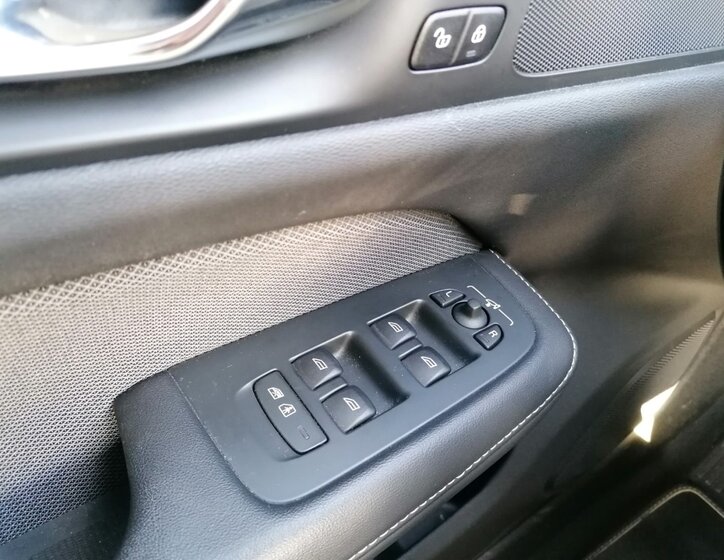 Volvo V60 24