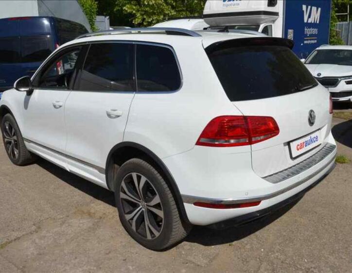 Volkswagen Touareg 6