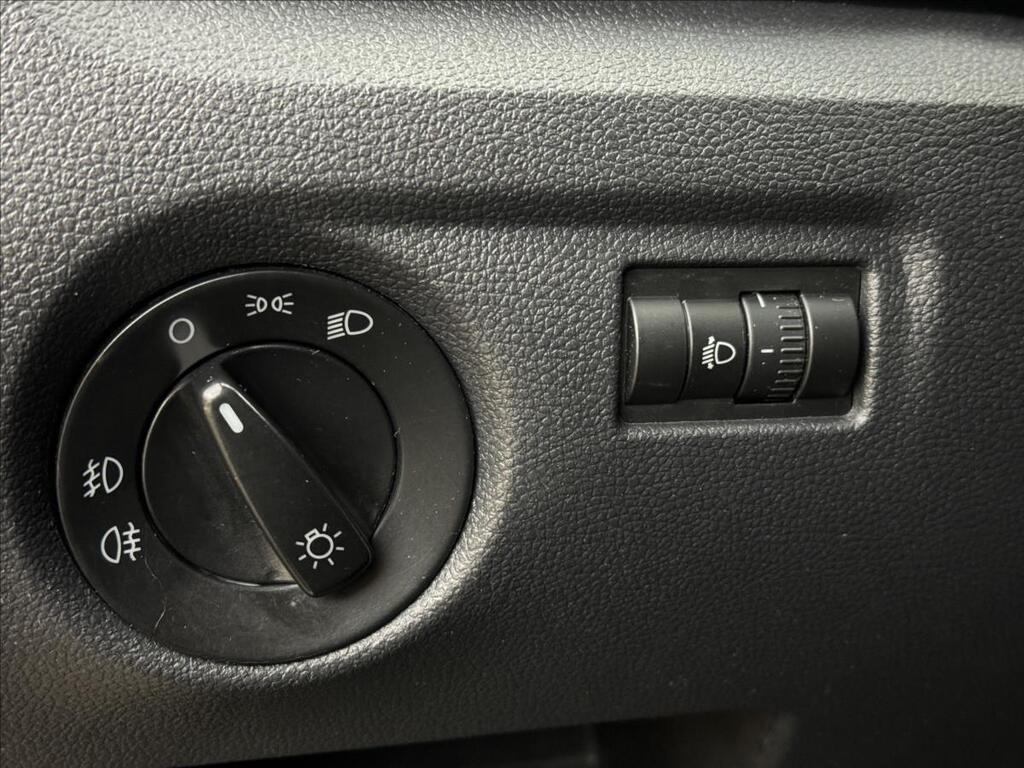 Škoda Roomster 8