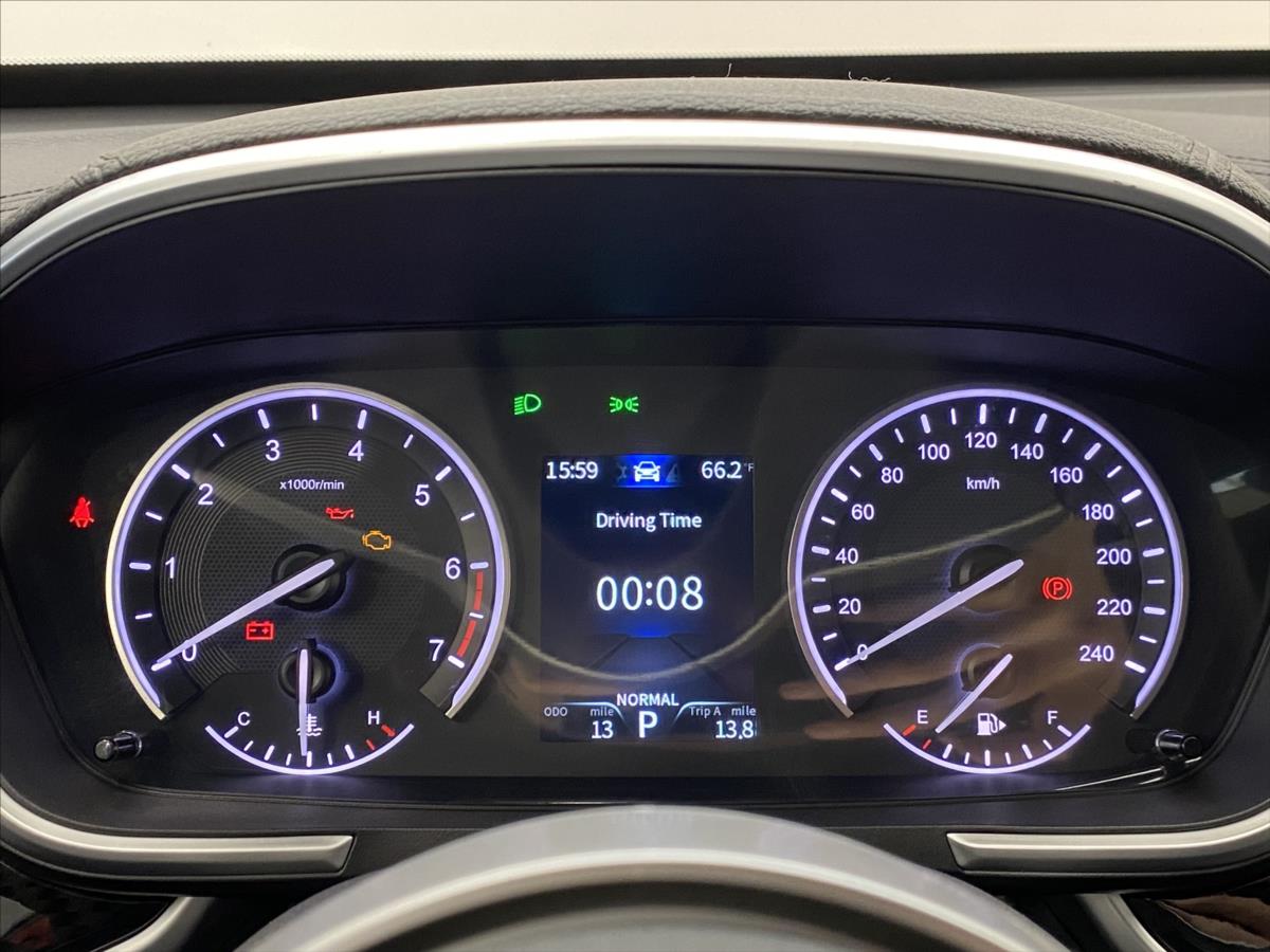 Dongfeng Fengon 5