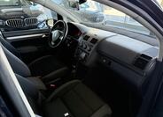 Volkswagen Touran 8