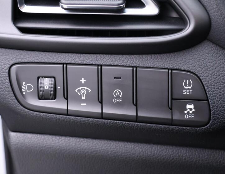 Hyundai i30 17