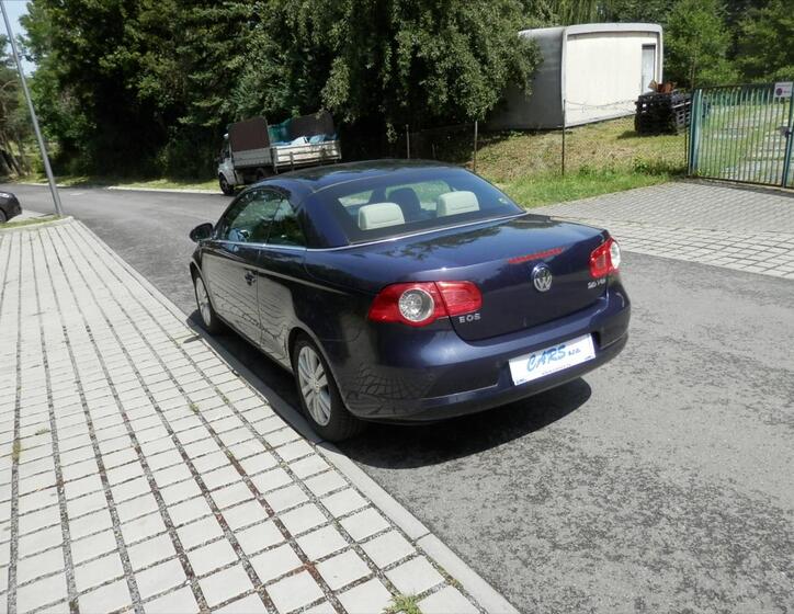 Volkswagen EOS 10