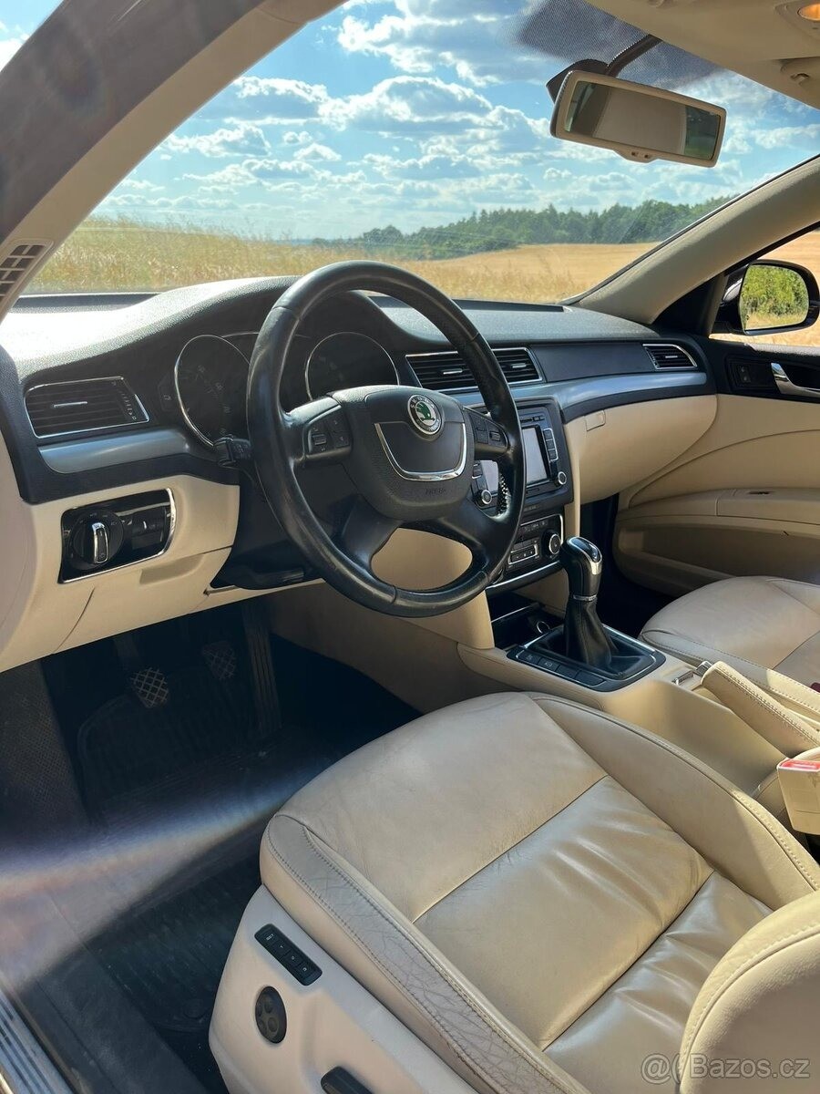 Škoda Superb