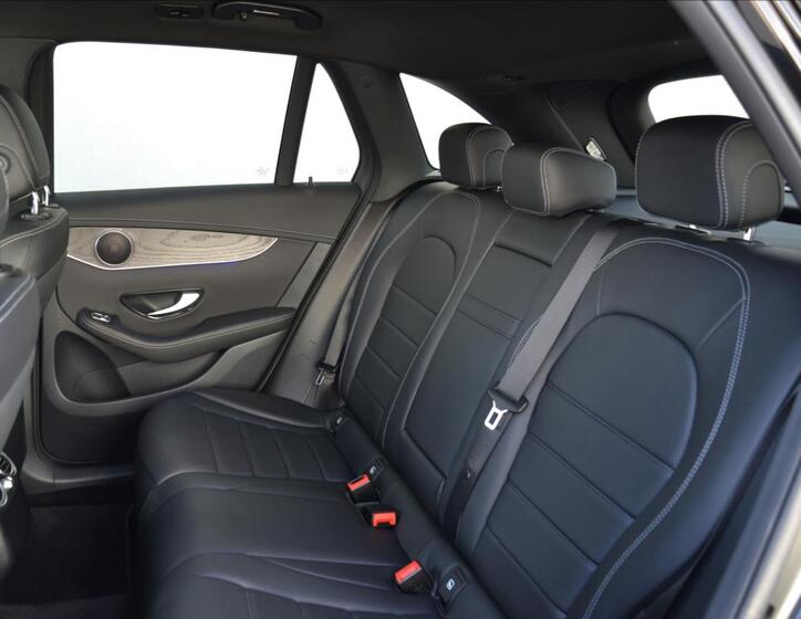 Mercedes-Benz GLC 32