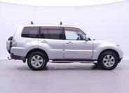 Mitsubishi Pajero 8
