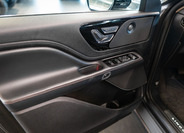 Lincoln Aviator 12